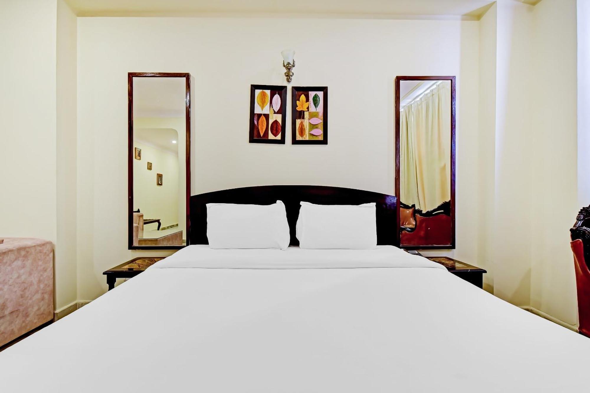 Collection O Hotel Four Boutique Kukas 외부 사진